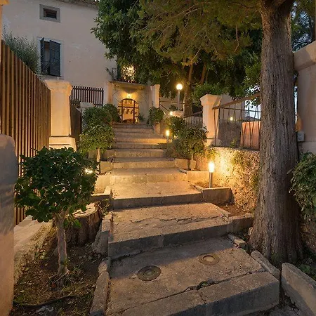 Turixant Hotel