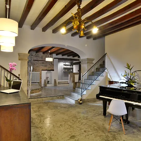 Turixant Hotel